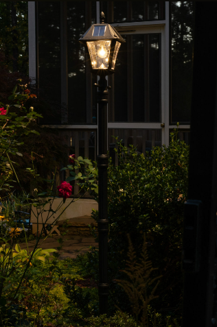 Gama Sonic 105BSG01 Baytown II Bulb Solar Lamp Post with Patented Light Bulb & EZ-Anchor Base for Easy Installation - Black