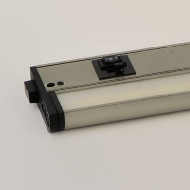 Maxim Lighting 89893SN CounterMax MX-L-120-3K LED Under Cabinet Light Toggle Switch Detail