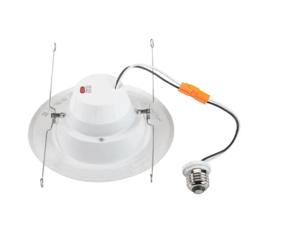 Keystone KT-LED8RD-6C-9CSF-DIM LED Residential Retrofit - 6" Round - CCT Selectable - 120V - 8W - TRIAC Dimming - E26 Adapter Included