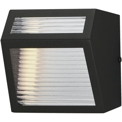 ET2 Contemporary LightingE30122-144BK 5" Totem LED Outdoor Wall Sconce With Integrated LED - Finish: Black