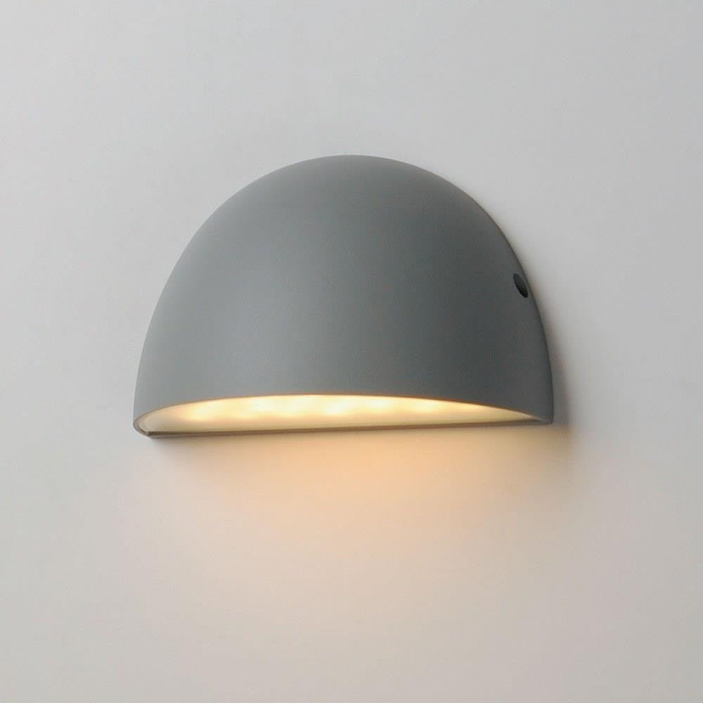 Maxim Lighting 52122ABZ Pathfinder 1 Light 7 Inch Metallic Silver Outdoor Wall Mount Illuminated