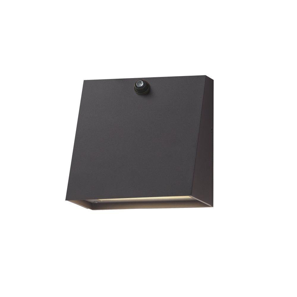 Maxim Lighting 52520BK/PHC Pathfinder 1 Light 5.5 Inch Black Outdoor LED Wall Mount with Photocell
