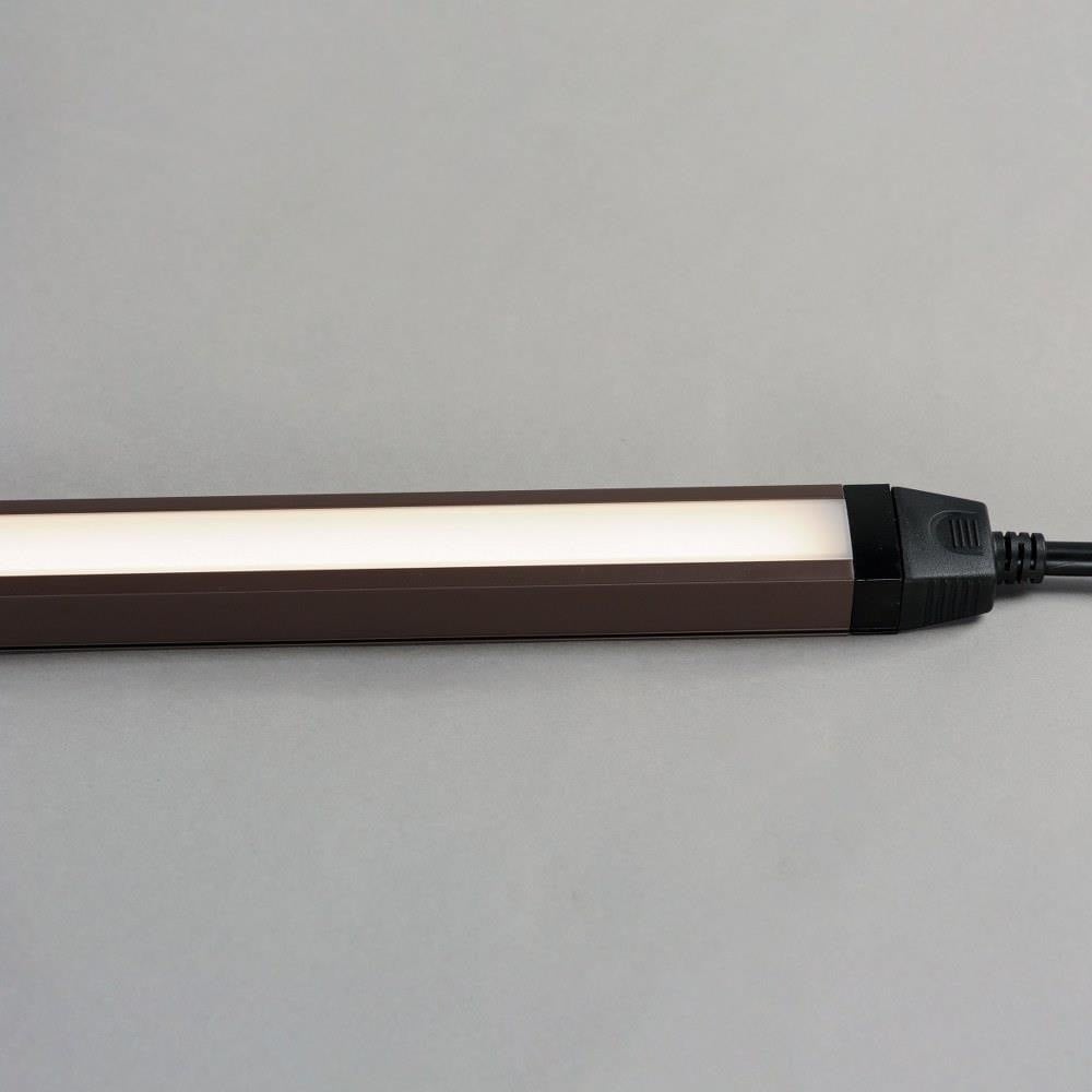 Maxim Lighting 88954WT CounterMax Slim Stick Under Cabinet Light Bar end connector detail