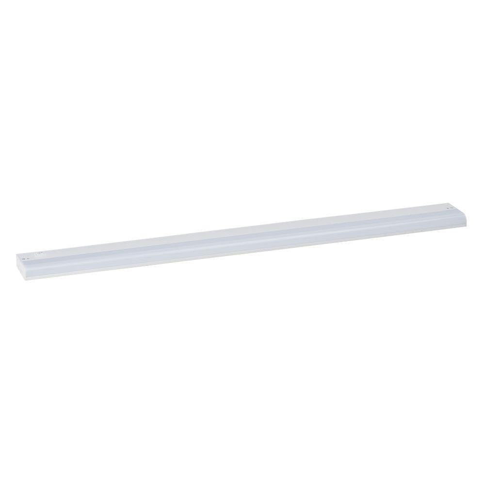 Maxim Lighting 89855WT CounterMax MX-L-120-1K 36 Inch White LED Undercabinet Light Bar - straight-on side view