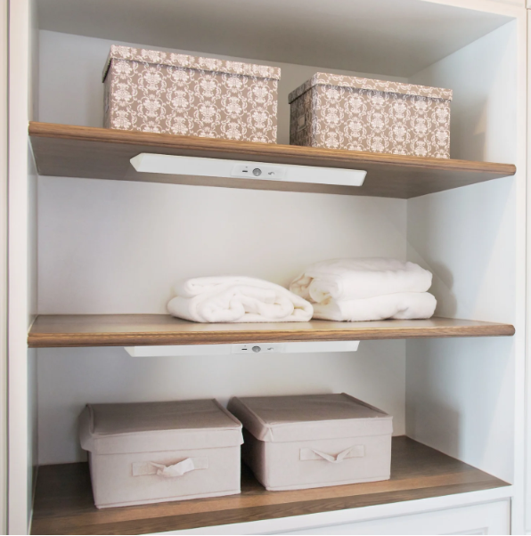 Feit Electric CLOSET13 840 BAT 13 in. Rechargeable LED Closet