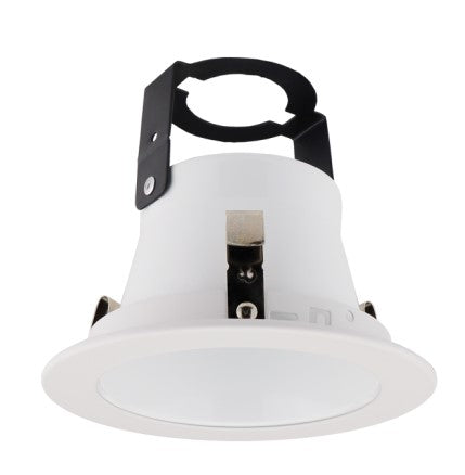 ELCO Lighting EL999KW 4 Inch Reflector Trim With Socket Bracket All White Finish